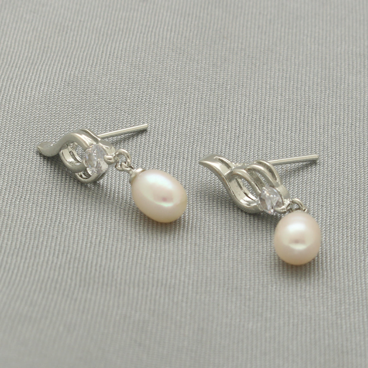 J Pearls Whril Pearl Earrings