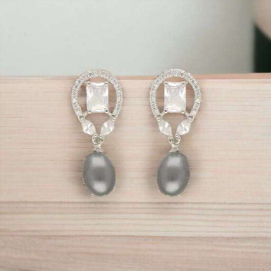 J Pearls Timeless Grey Pearl Hamper