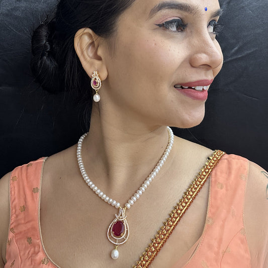 J Pearls Sparkle Pearl Necklace Set