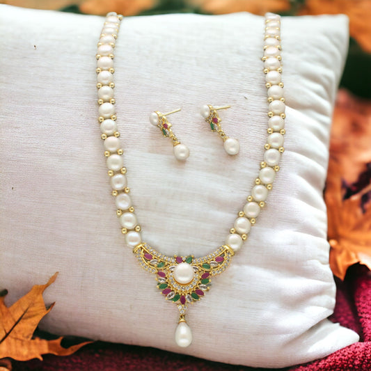 J Pearls Glittering Pearl Necklace Set