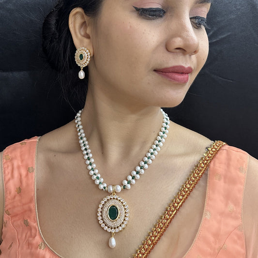 J Pearls Moonlite Pearl Necklace Set