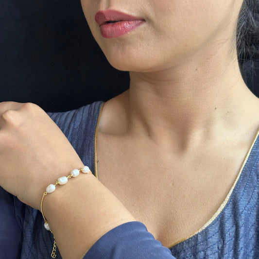 J Pearls The Trinklet Pearl Bracelet