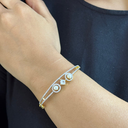 J Pearls Golden Tiara Pearl Bracelet