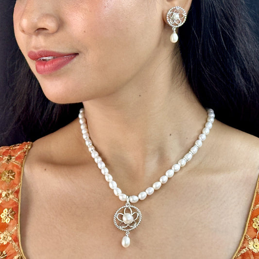 J Pearls Grandiose Pearl Necklace Set