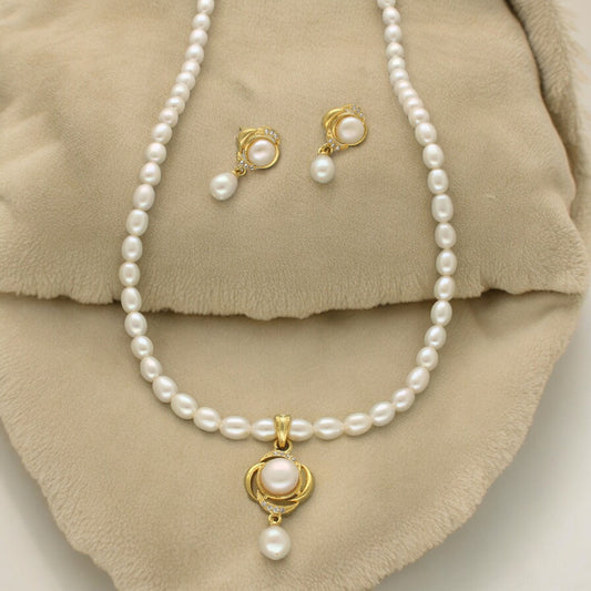 J Pearls Gleaming Pearl Necklace Set