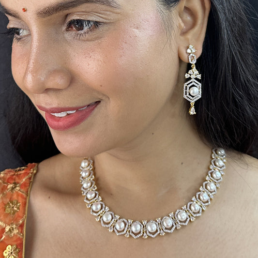 J Pearls Majestic Pearl Necklace Set