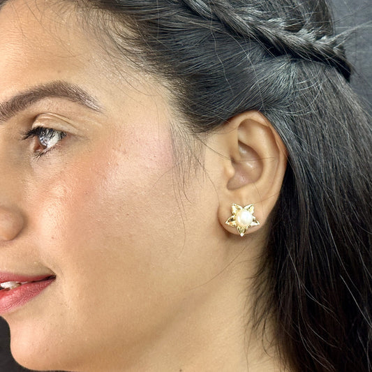 J Pearls Shinning Star Pearl Earrings