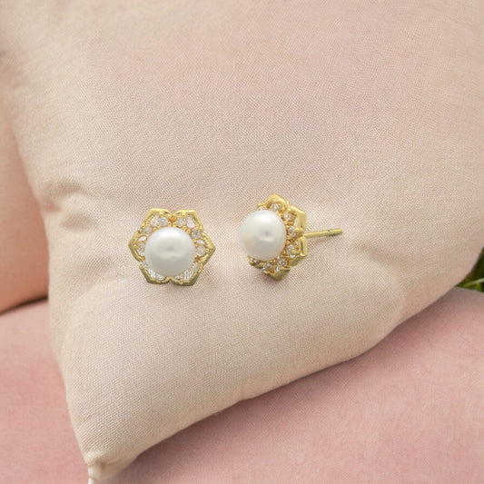J Pearls Floral Pearl Earrings
