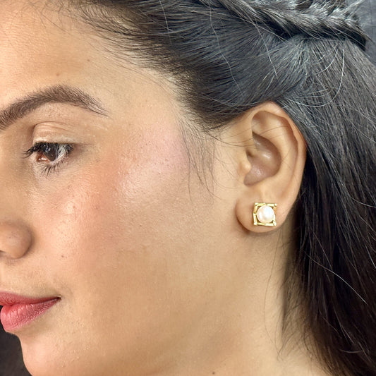 J Pearls Ishani Pearl Earrings