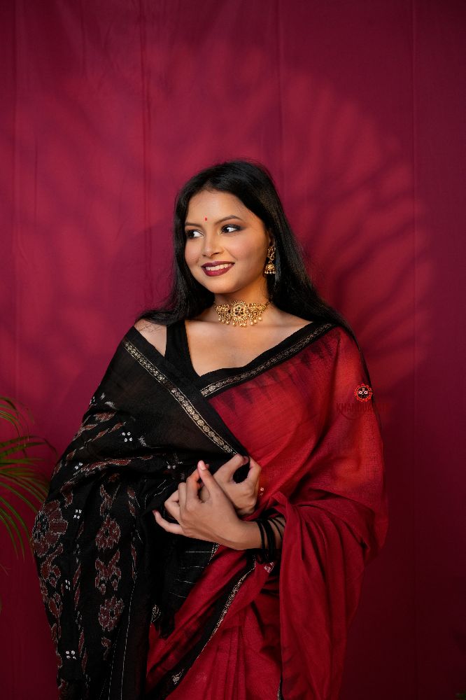 khanduapata Red & Black Dot Design Cotton Saree For Women