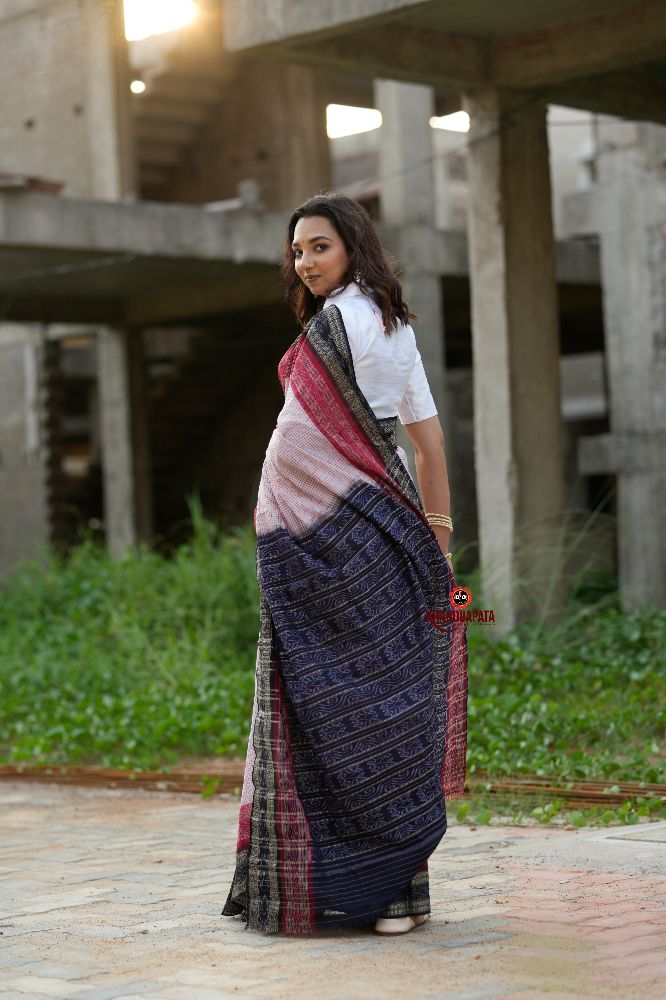 khanduapata White & Red Colour Dot Design Cotton Saree For Women