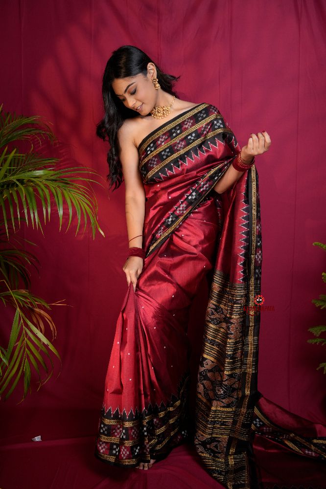 khanduapata Black & Maroon Colour Double Border Dot Design Silk Saree For Women