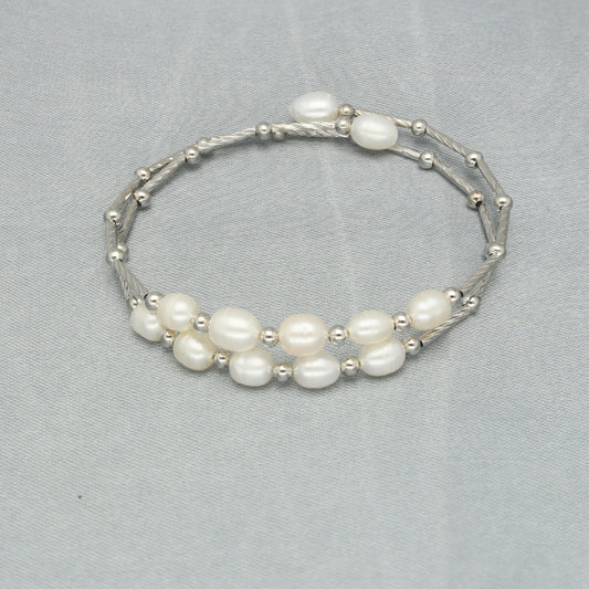 J Pearls Luxurious Pearl Bracelet