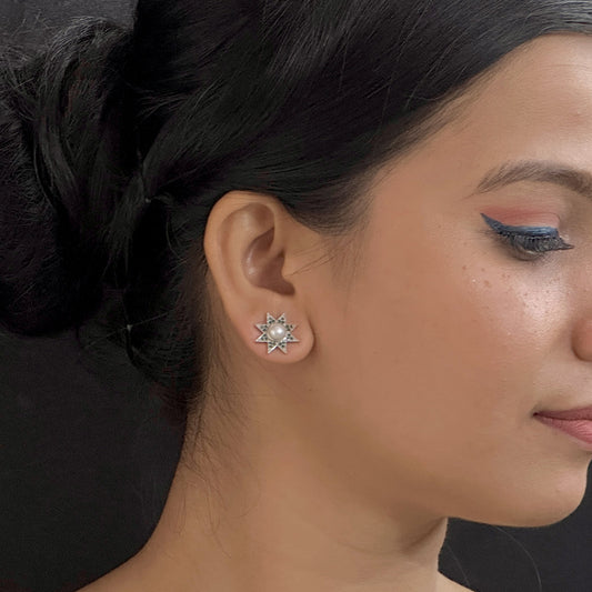 J Pearls Yami Pearl Earrings
