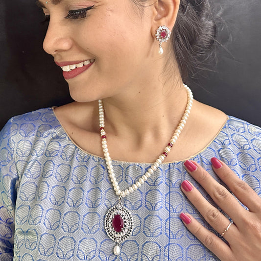 J Pearls Darsh Pearl Necklace Set J Pearls