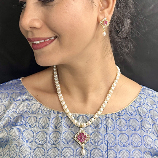 J Pearls Tanvi Pearl Necklace Set J Pearls