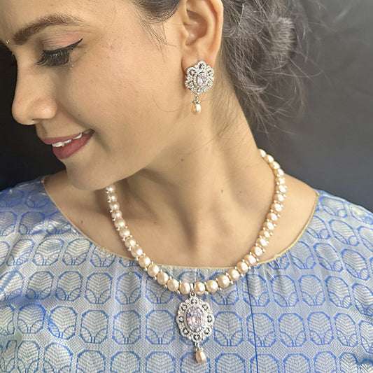 J Pearls Luxe Luminescence Pearl Necklace Set J Pearls