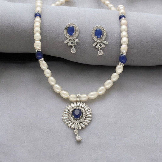 J Pearls Nivid Pearl Necklace Set J Pearls