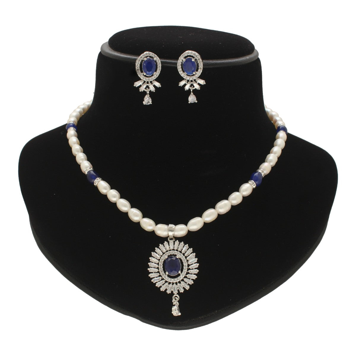 J Pearls Nivid Pearl Necklace Set J Pearls