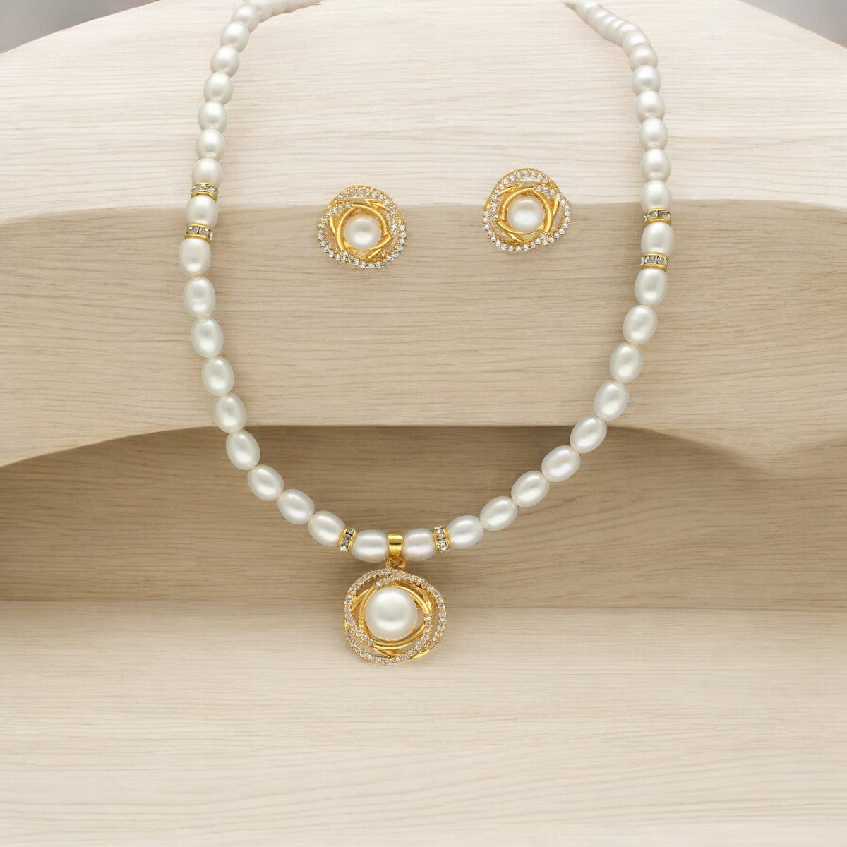 J Pearls Vihara Pearl Necklace Set J Pearls