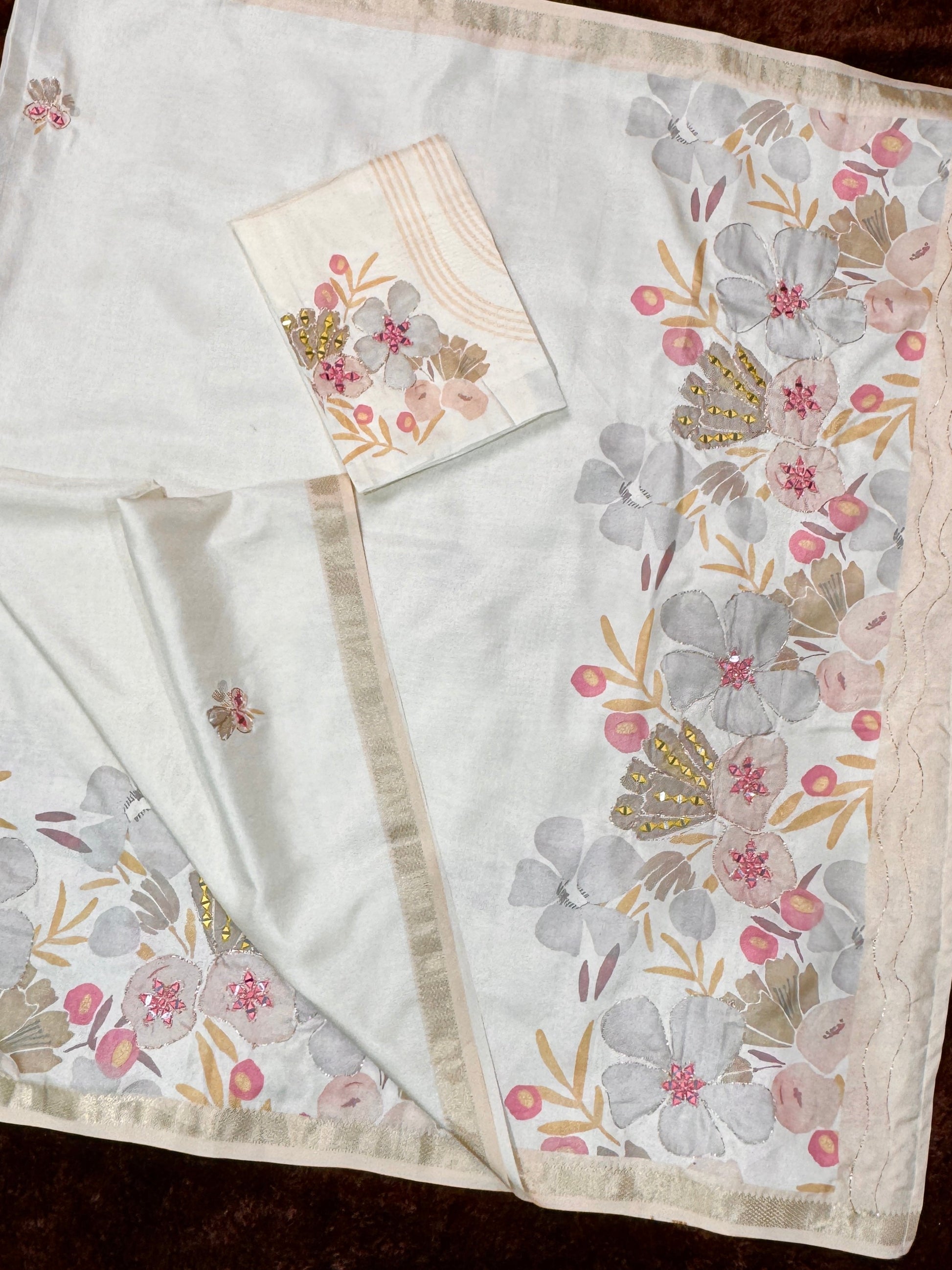 Evanik Off White Tussar Cotton With Hand Mirror Work Saree With Unstitched Blouse