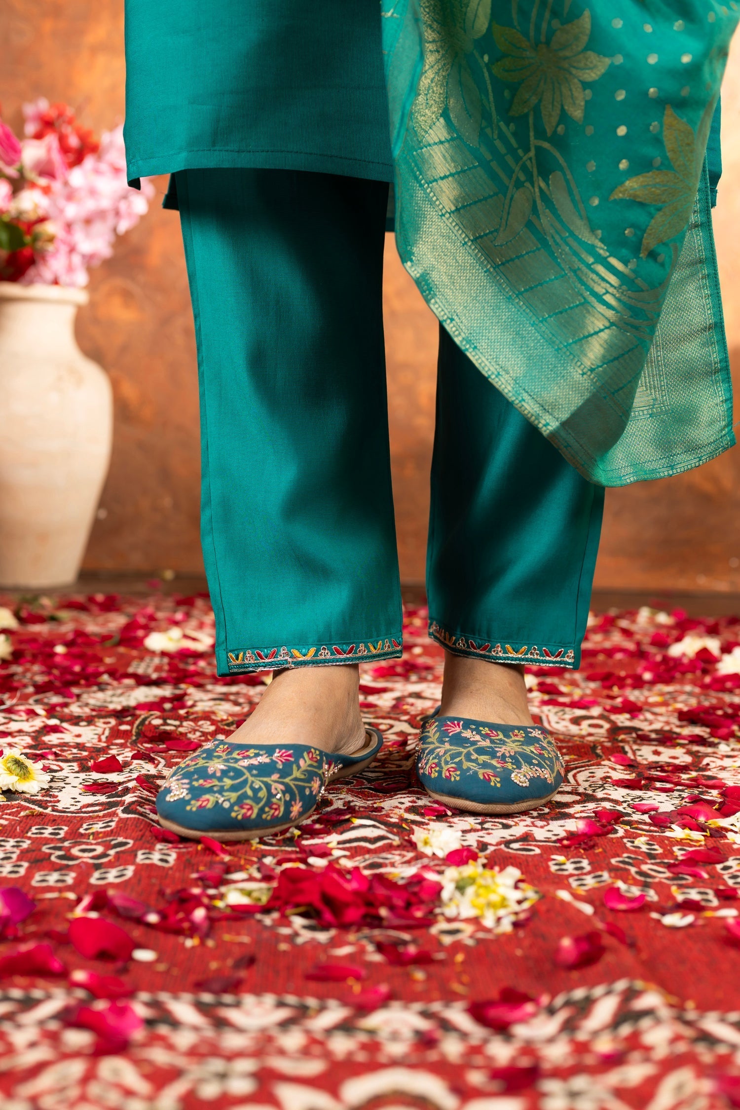 Lorenvalley Fashion Rama Marina Silk Multi Embroidery Thread with Hand work Kurta Pant Dupatta 