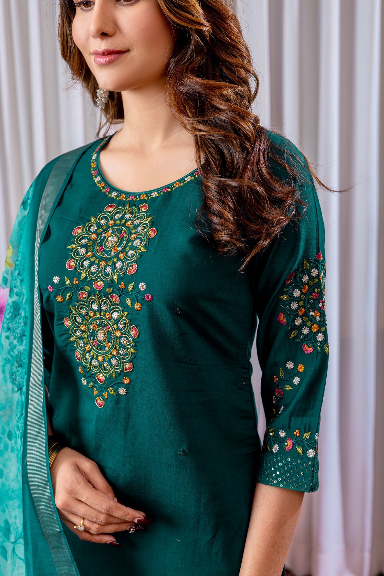 Lorenvalley Fashion Green Viscose Silk Embroidery Thread With Hand Work Kurta Pant Dupatta 