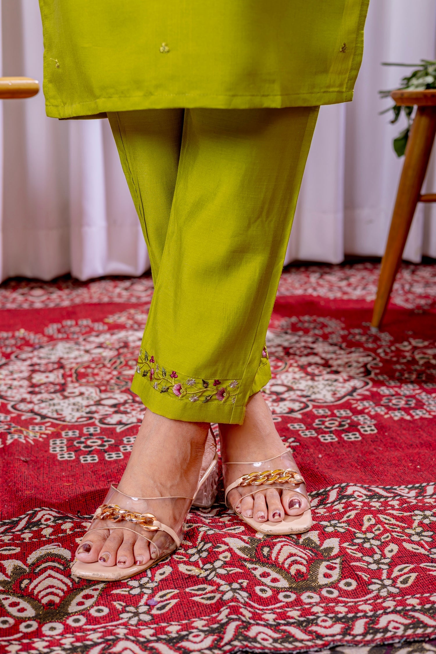 Lorenvalley Fashion Parrotgreen Viscose Silk Embroidery Thread With Hand Work Kurta Pant Dupatta 