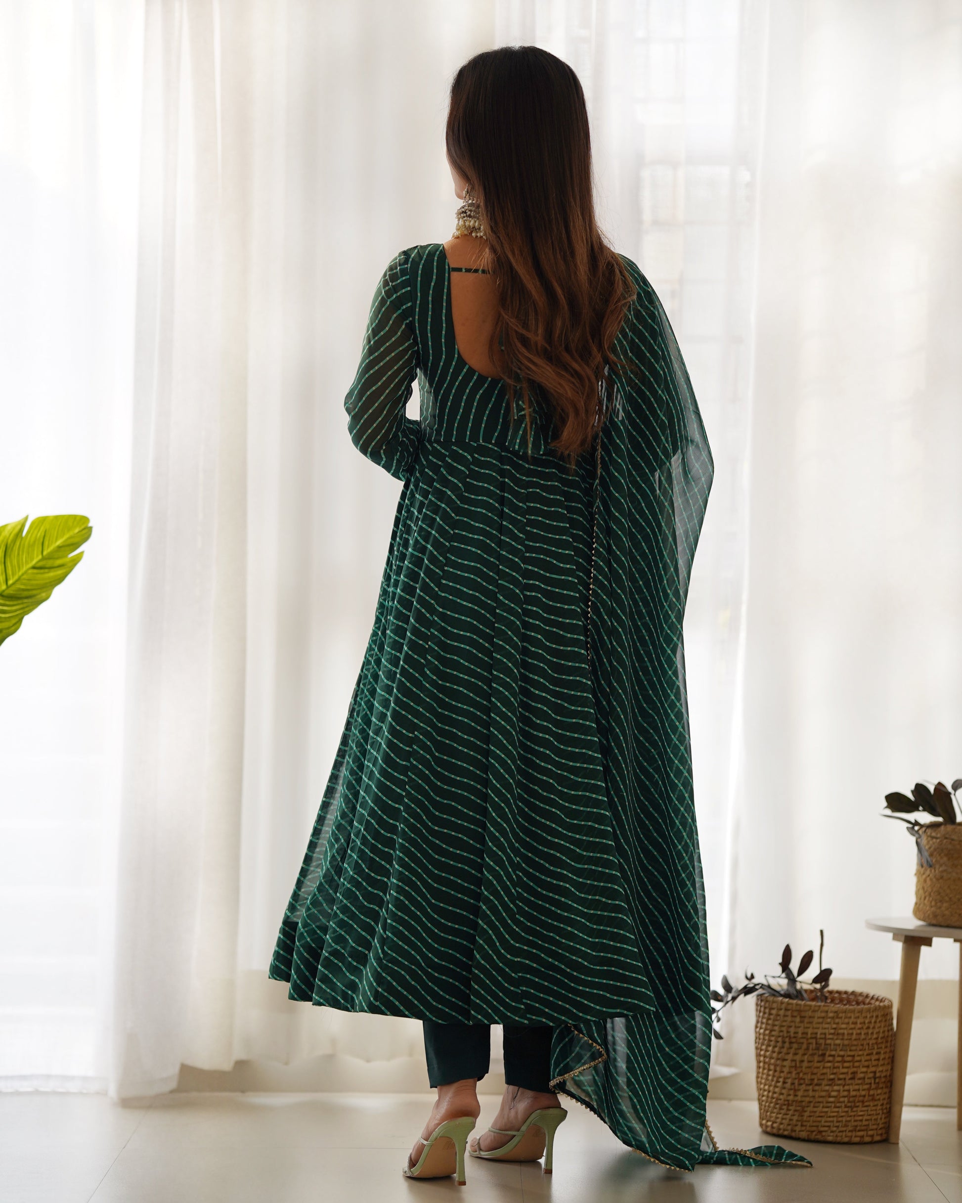 Lorenvalley Fashion Women Pure Soft Faux Georgette Laheriya Print Fully Flair Anarkali Kurta Pant With Dupatta Set - Green 