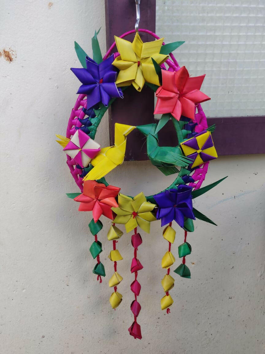 Shuddh Natural Hand Made Palm Leaf Double Parrot Wreath 
