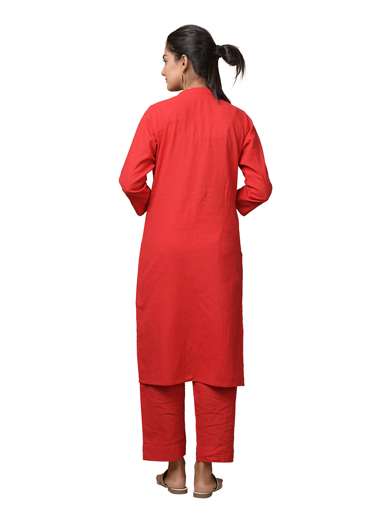Kaajh Women's Red Solid Metal Embellishment Kurta