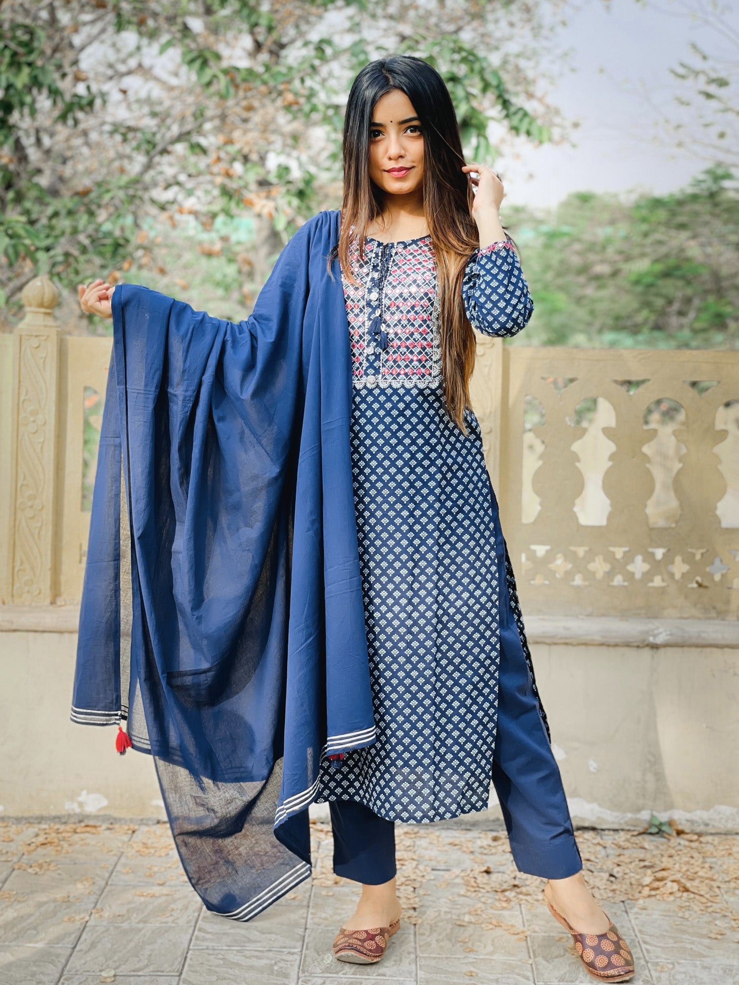 Kaajh Women's Blue Embellished Cotton Suit Set