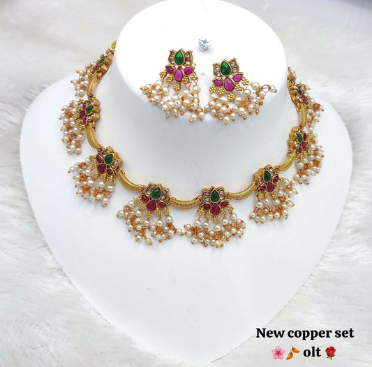 Joban Fashion Women Ruby & Green Copper Necklace Set