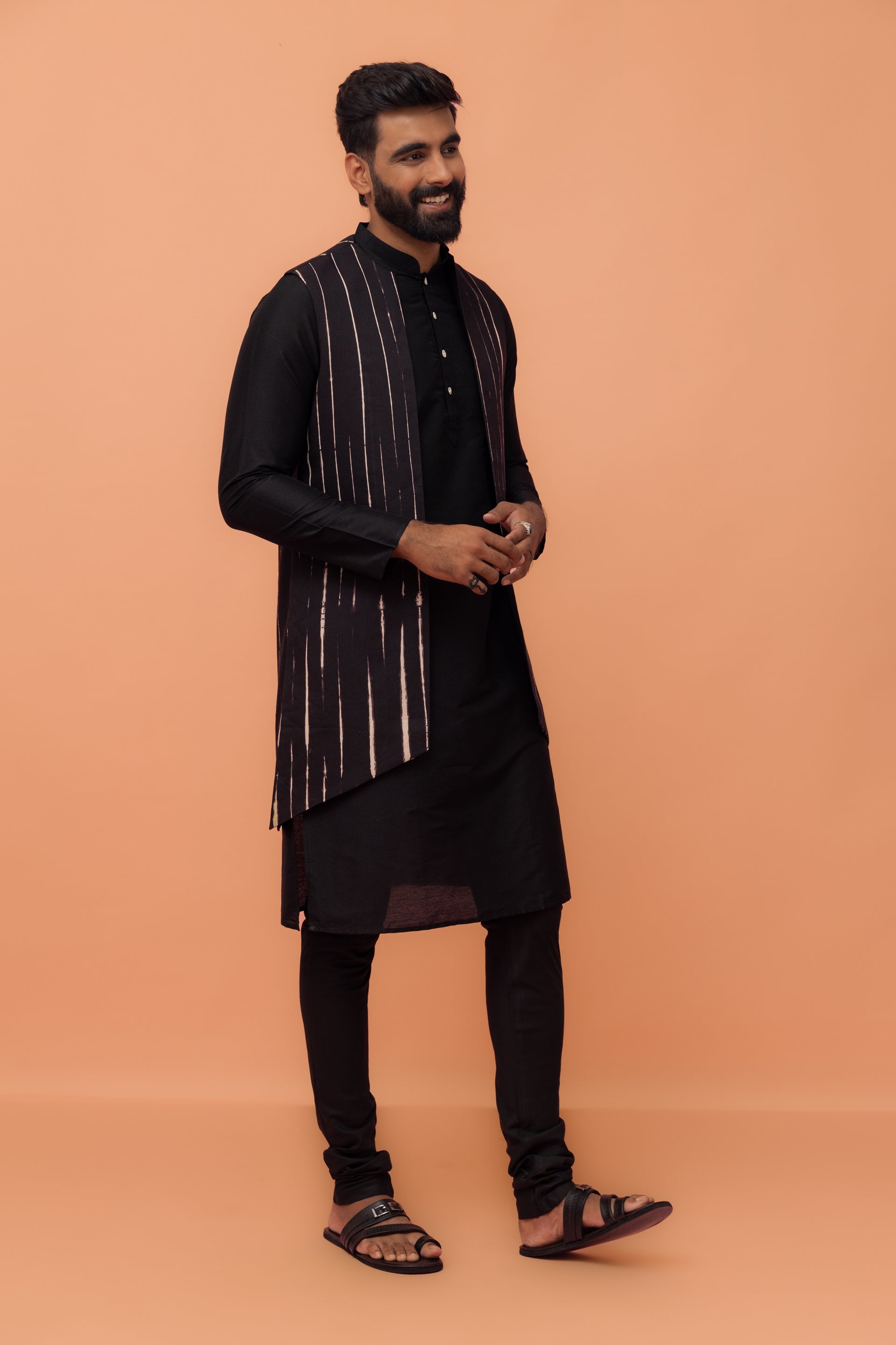 Kisah Men Black Printed Kurta Jacket Churidar Set with Tie & Dye 