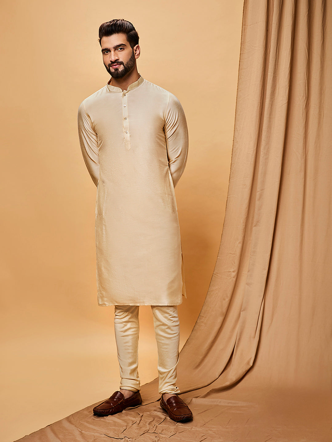 Kisah Men Off-White Kurta Jacket Churidar Set 