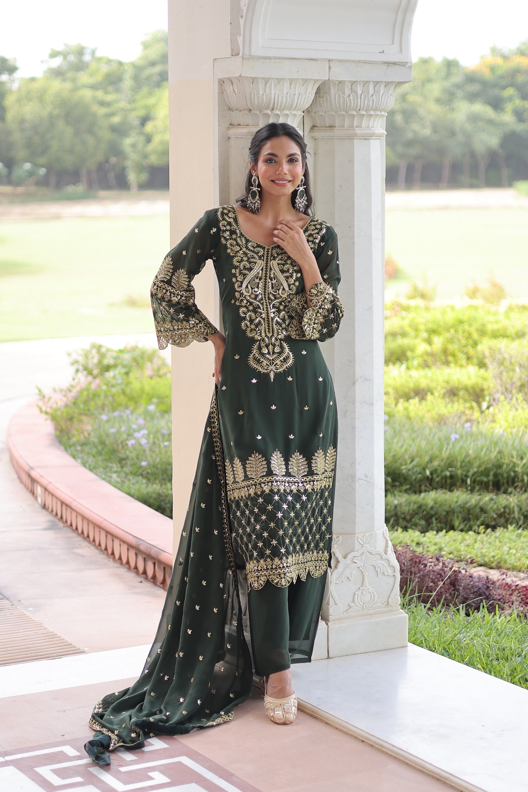 Prazu Fashion Dark Green Georgette Embroidered Designer Salwar Suit