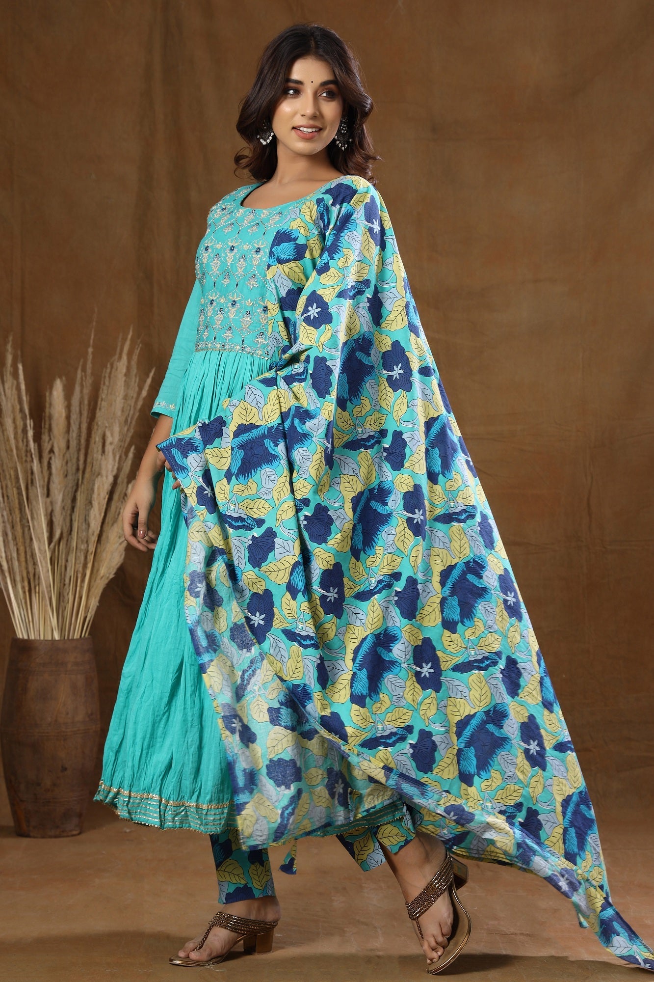 Kaajh Women's Turquoise Floral Print Anarkali Suit Set