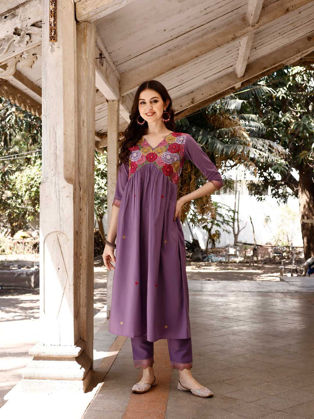 Alia Cut Hand Embroidered & Floral Embroidered Kurta With Pant & Organza Embroidered Dupatta Luxury Premium, Lavender - Hiral Fashion