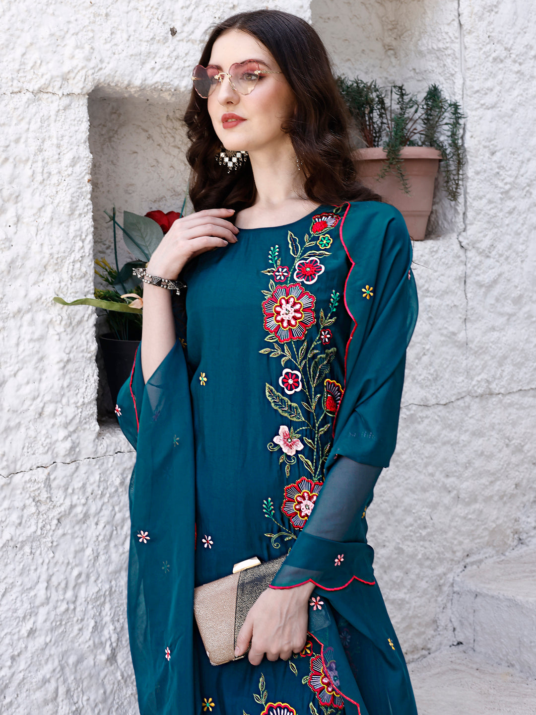 Hand Embroidered Kurta With Pant & Embroidered Organza Dupatta Luxury, Multicolor - Hiral Fashion
