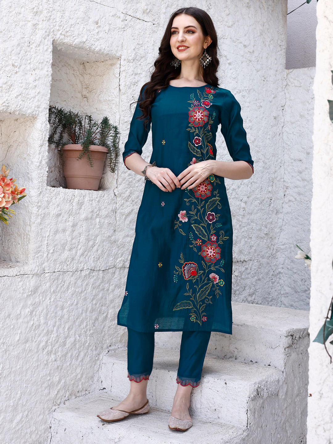 Hand Embroidered Kurta With Pant & Embroidered Organza Dupatta Luxury, Multicolor - Hiral Fashion