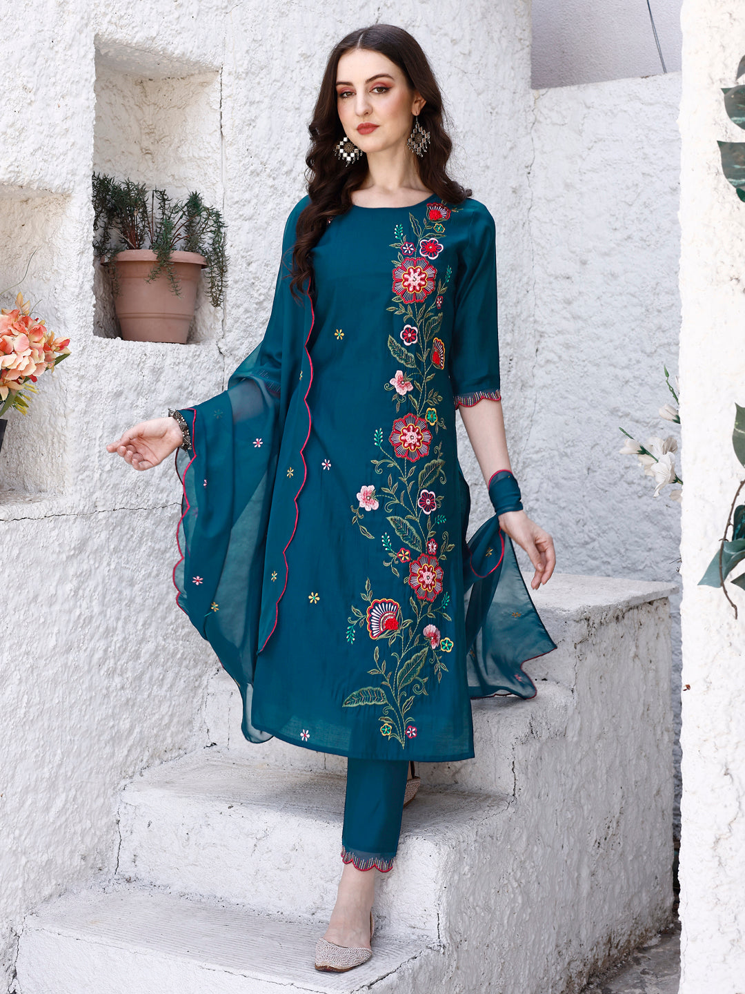Hand Embroidered Kurta With Pant & Embroidered Organza Dupatta Luxury, Multicolor - Hiral Fashion