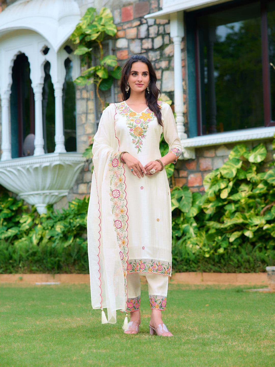 Embroidered Kurta With Pant & Organza Embroidered Dupatta, White - Hiral Fashion