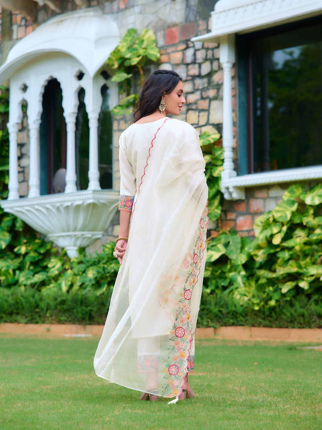 Embroidered Kurta With Pant & Organza Embroidered Dupatta, White - Hiral Fashion