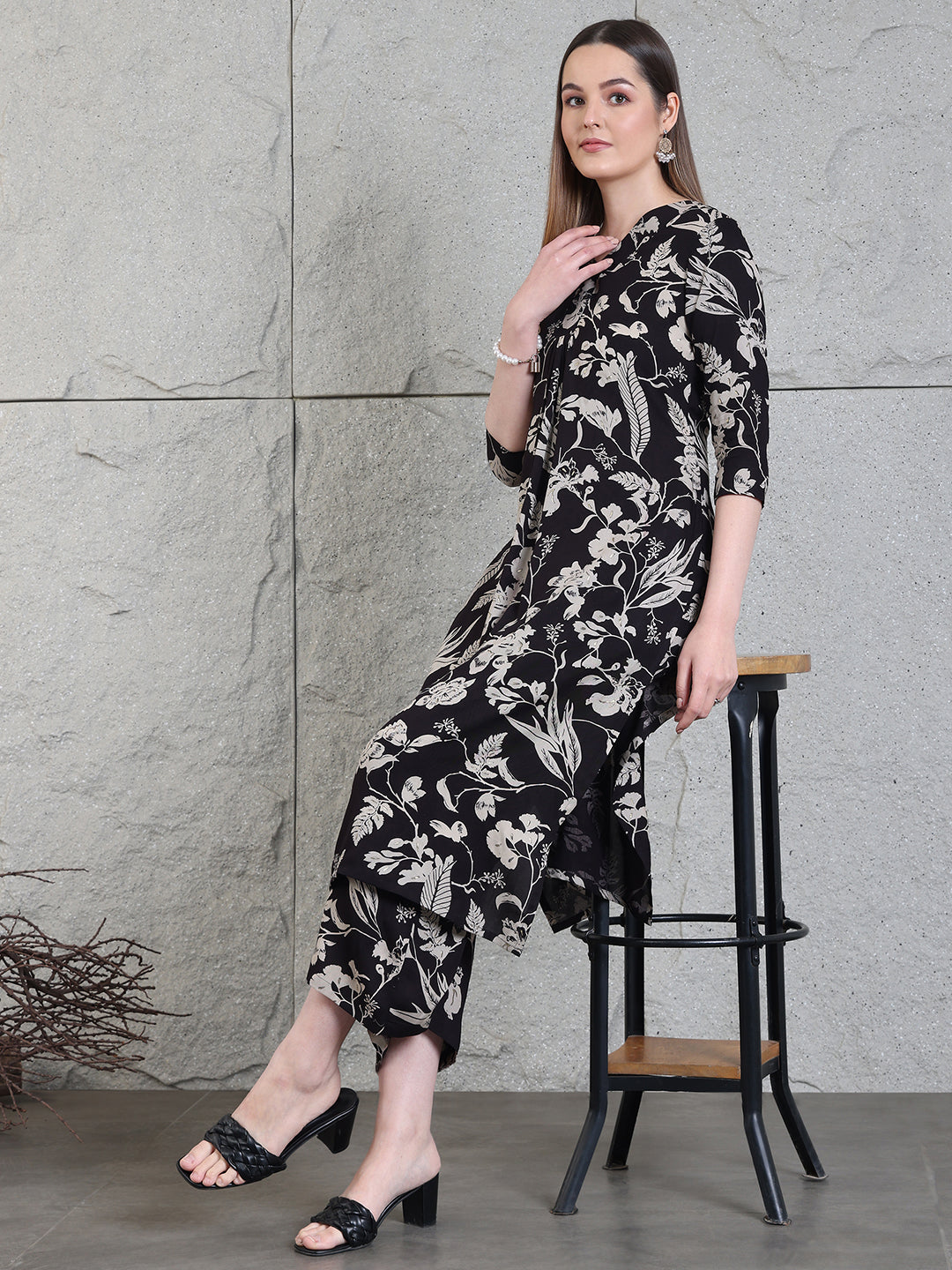 Botanical Printed Kurta With Palazzo Co-Ords Set, Black - Hiral Fashion