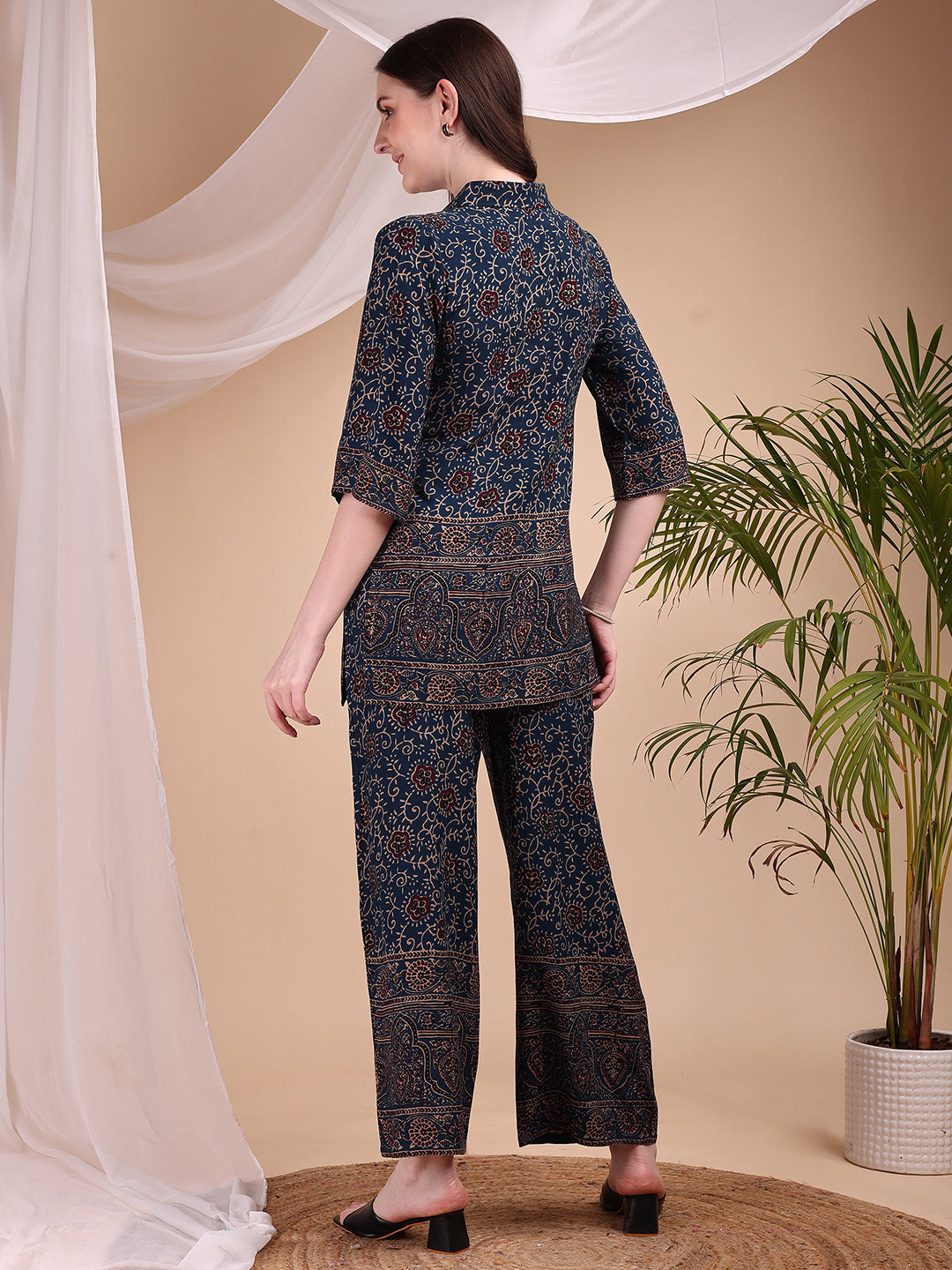 Intricate Floral And Paisley Motifs Co-Ords, Navy Blue - Hiral Fashion
