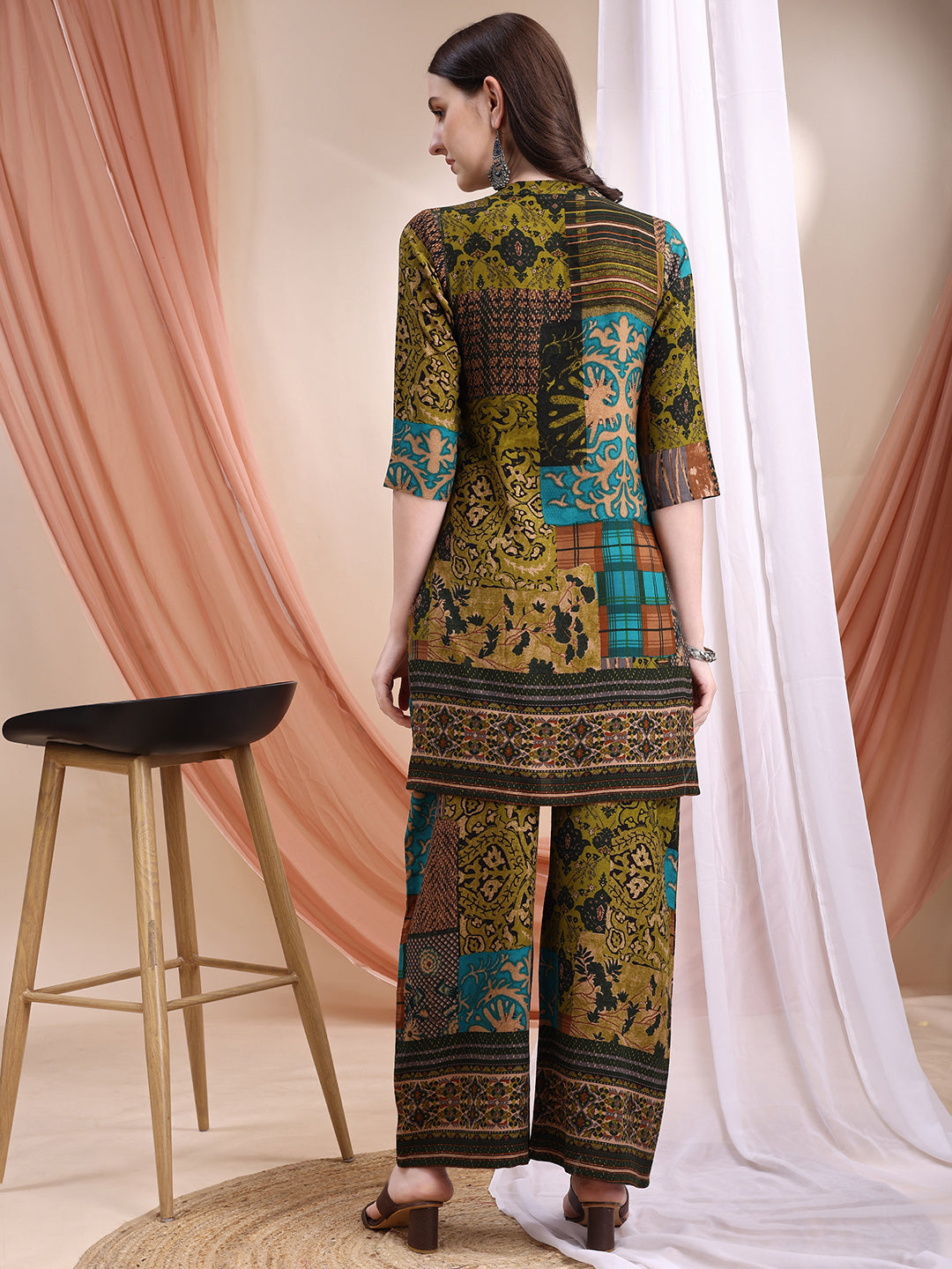 Intricate Floral And Paisley Motifs Co-Ords, Green - Hiral Fashion