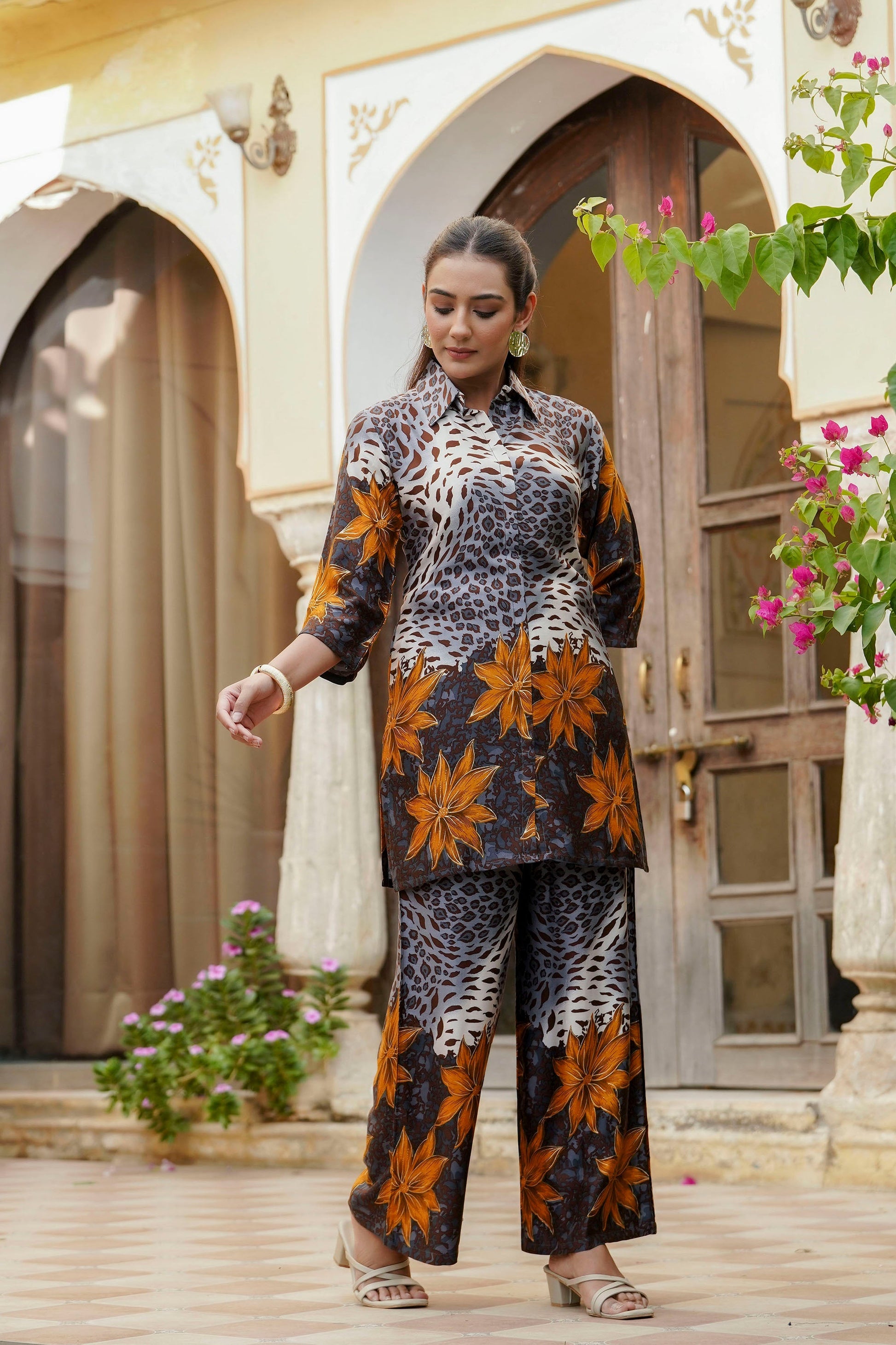 Animal & Floral Motifs Printed Ethnic Co-Ord Set, Grey - Hiral Fashion