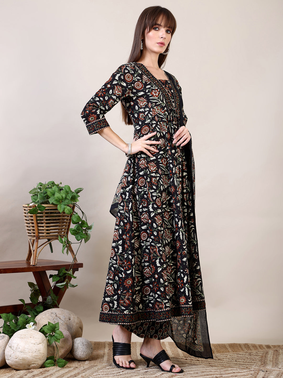 Floral Printed Flared Kurta With Pant & Dupatta, Black - Hiral Fashion