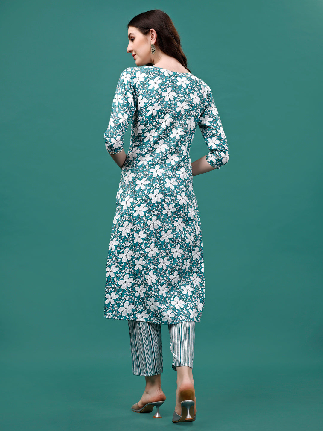 Floral Printed Casual Wear Kurta With Pant & Dupatta, Multicolor - Hiral Fashion