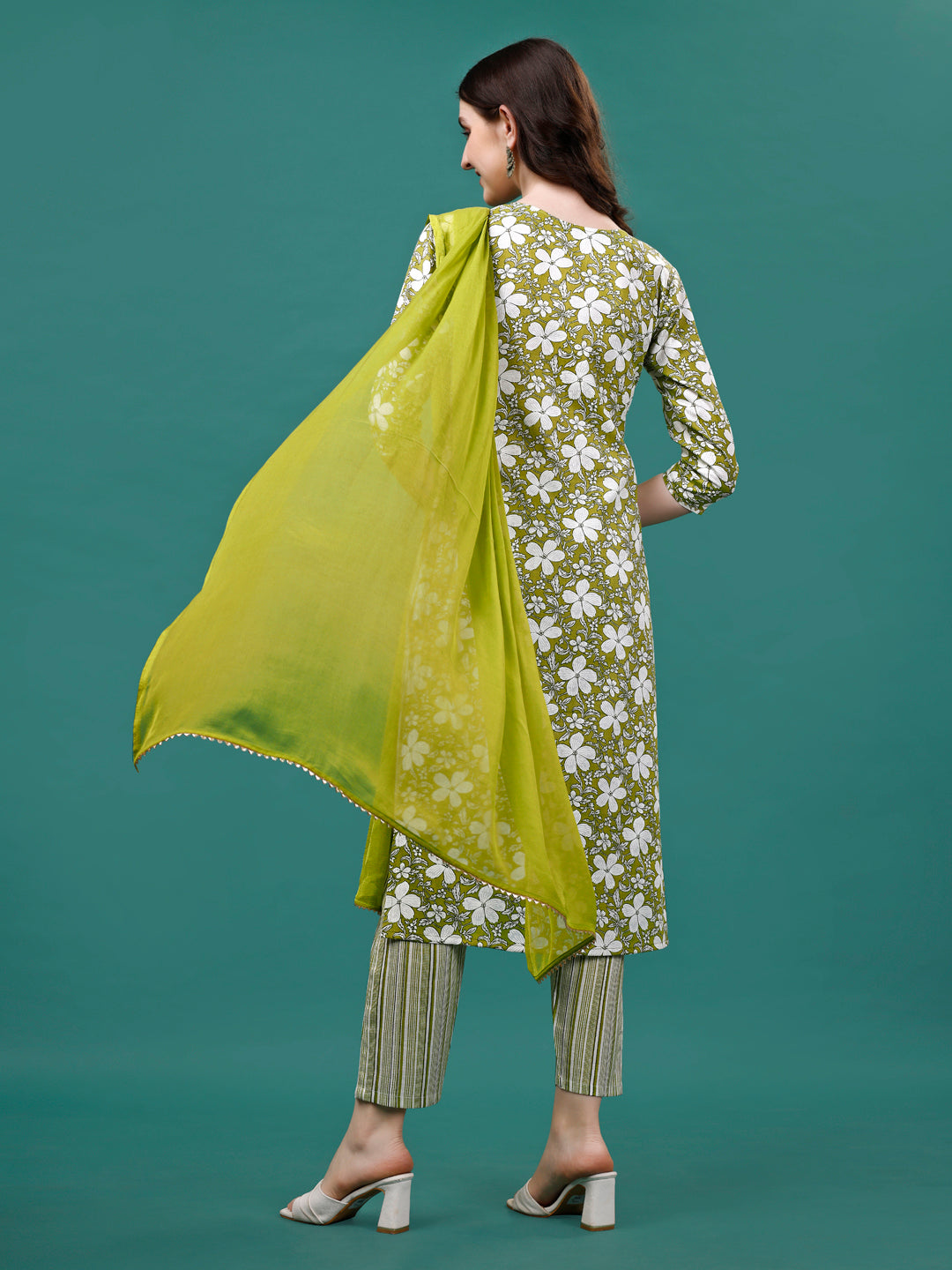 Floral Printed Casual Wear Kurta With Pant & Dupatta, Multicolor - Hiral Fashion